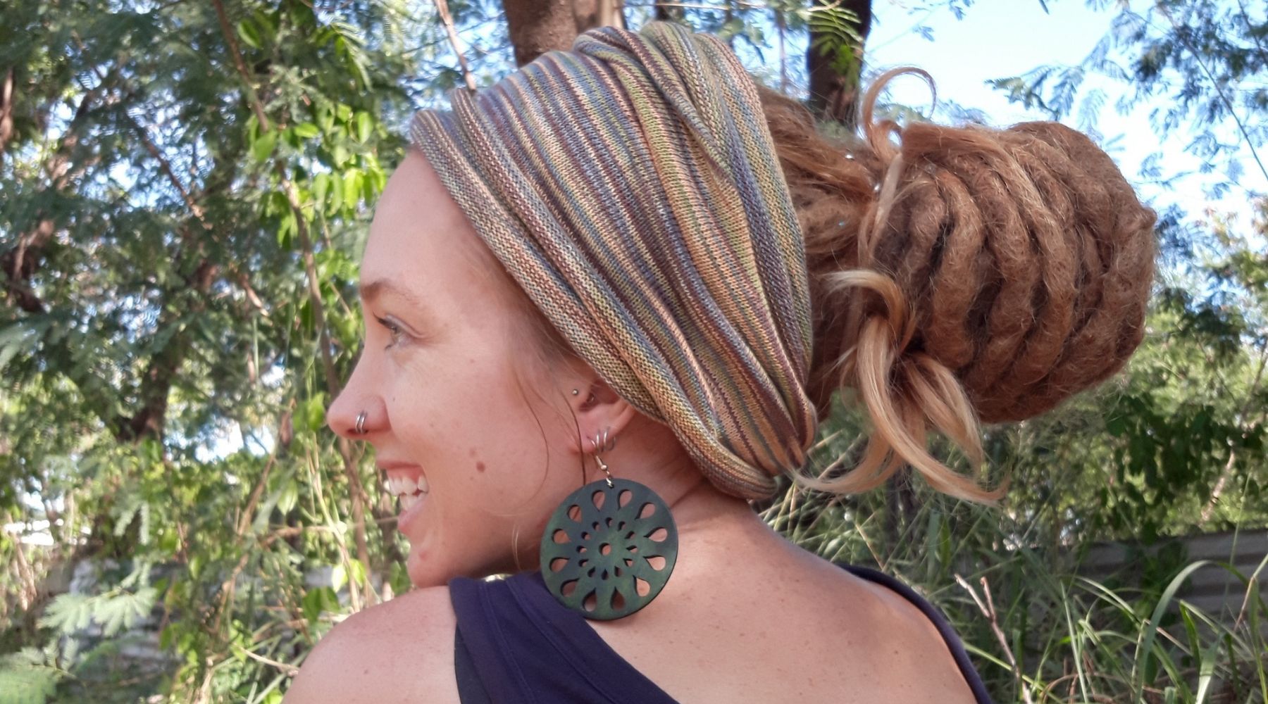 How to wear a Double Loop Headband