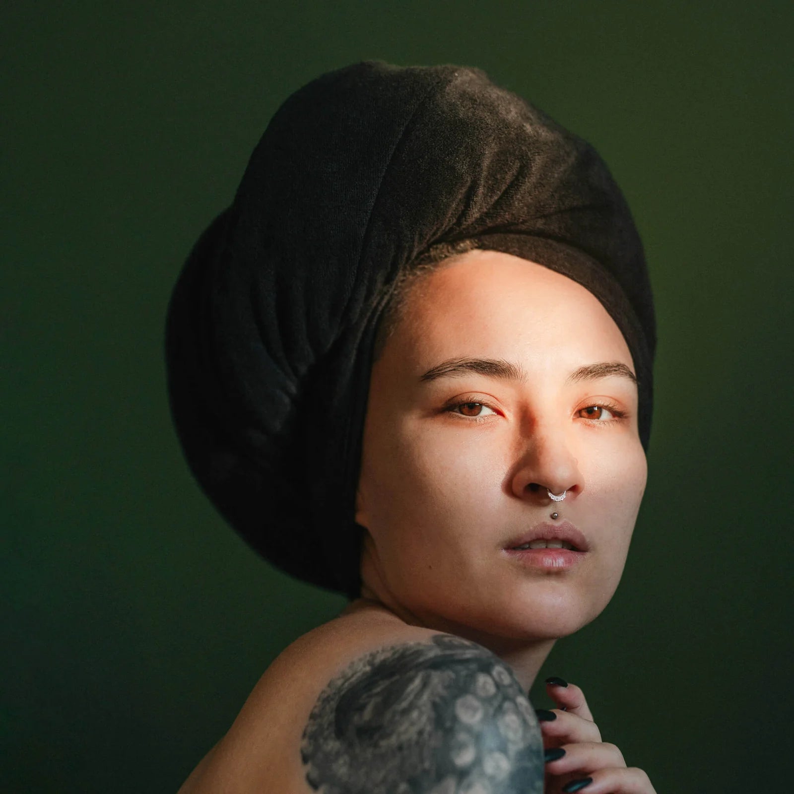 Raw Roots Large Bamboo Dreadlock Towel - Black (view 3) - Mountain Dreads