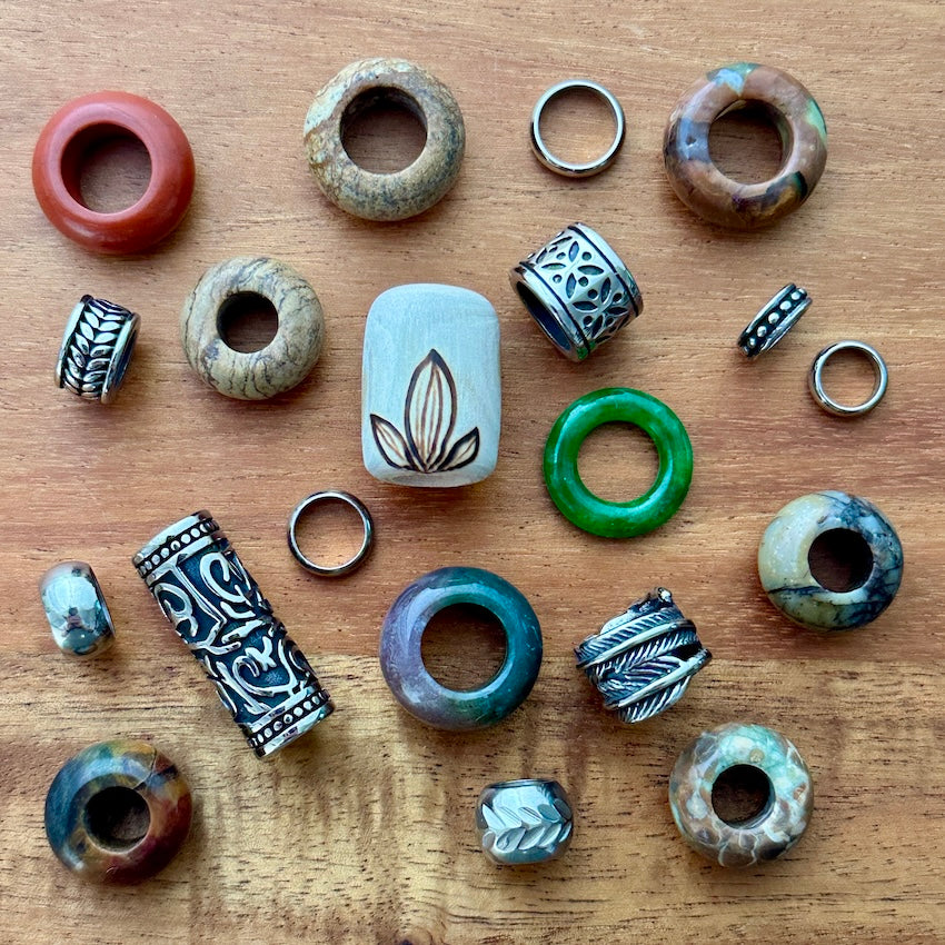 Sandy Forest Dread Pack