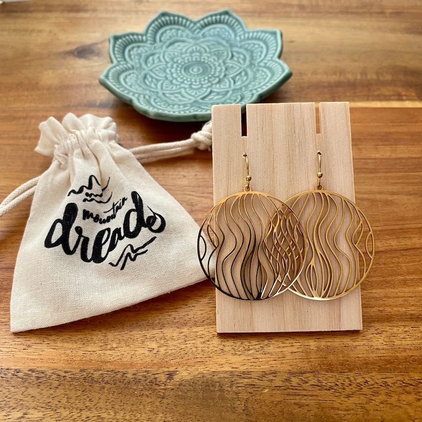 Golden Round Ripple Earrings