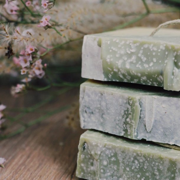 Raw Roots Shampoo Bar - Greenie Genie (view 4) - Mountain Dreads