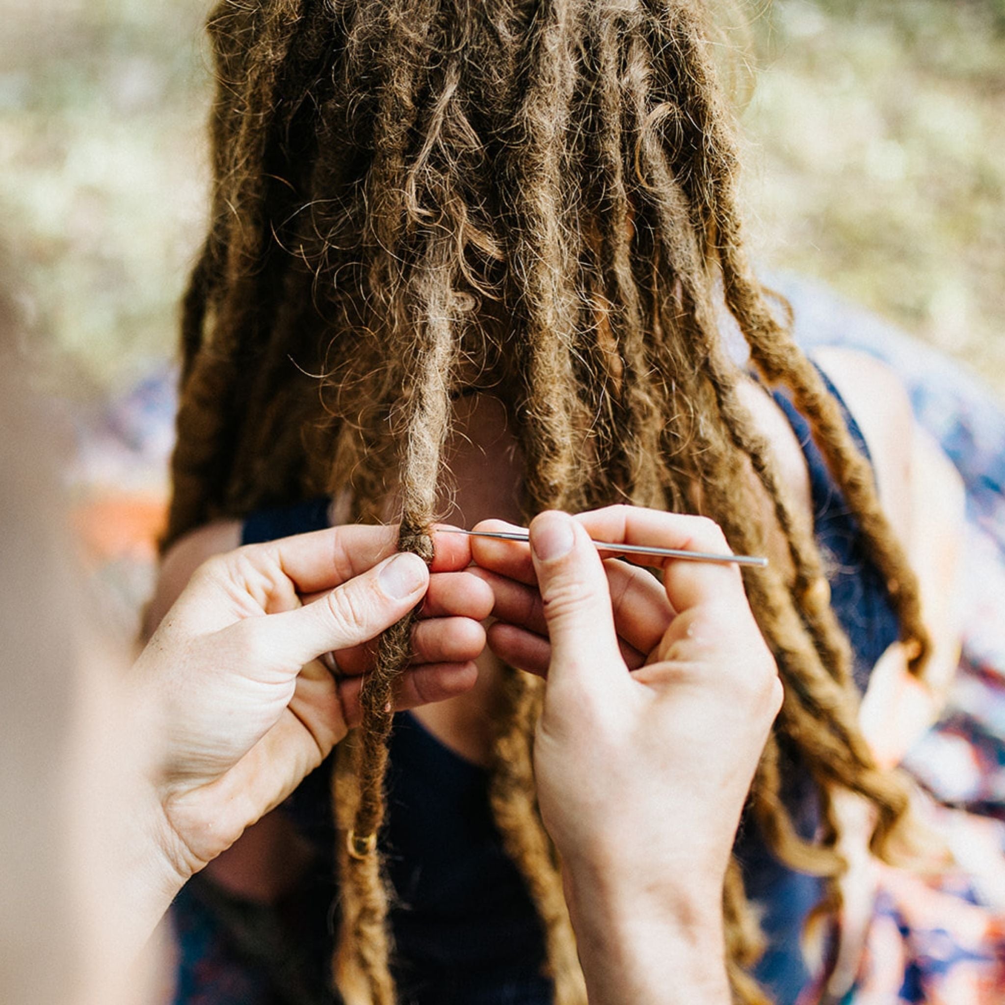 6 x Crochet Hooks in Bamboo Case