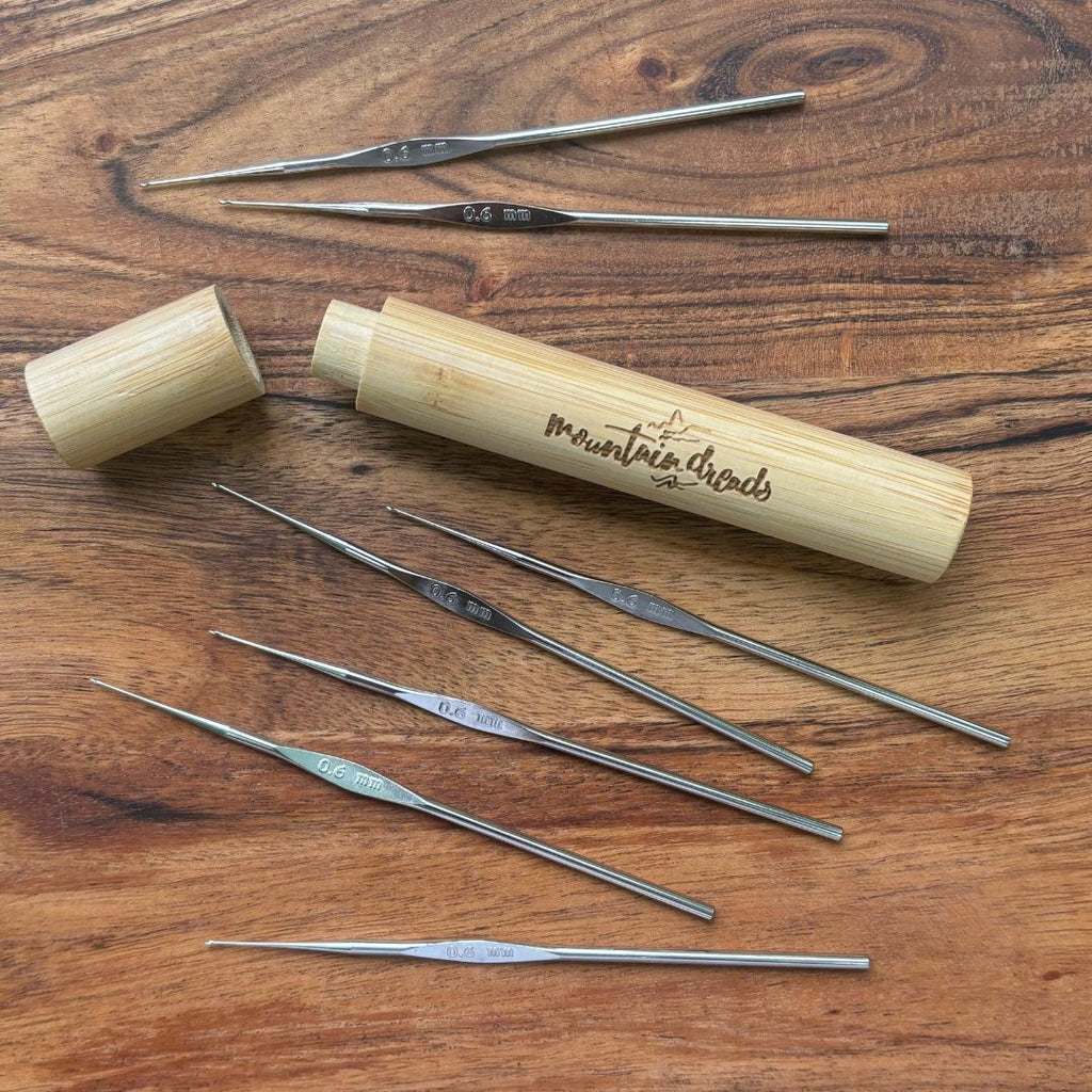 10 x Crochet Hook Dread Tools in Bamboo Storage Case - Mountain Dreads