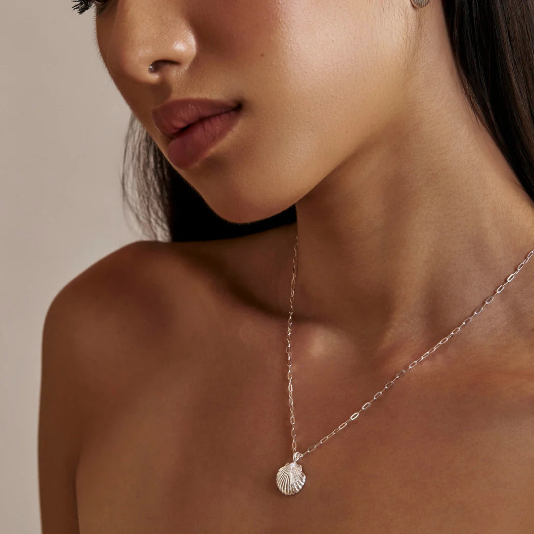 Sterling Silver | Sandshell Necklace