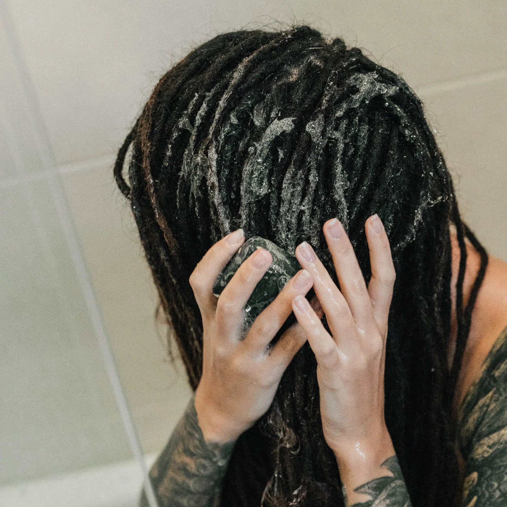 Raw Roots Deep Cleansing Shampoo Bar - Midnight Magic