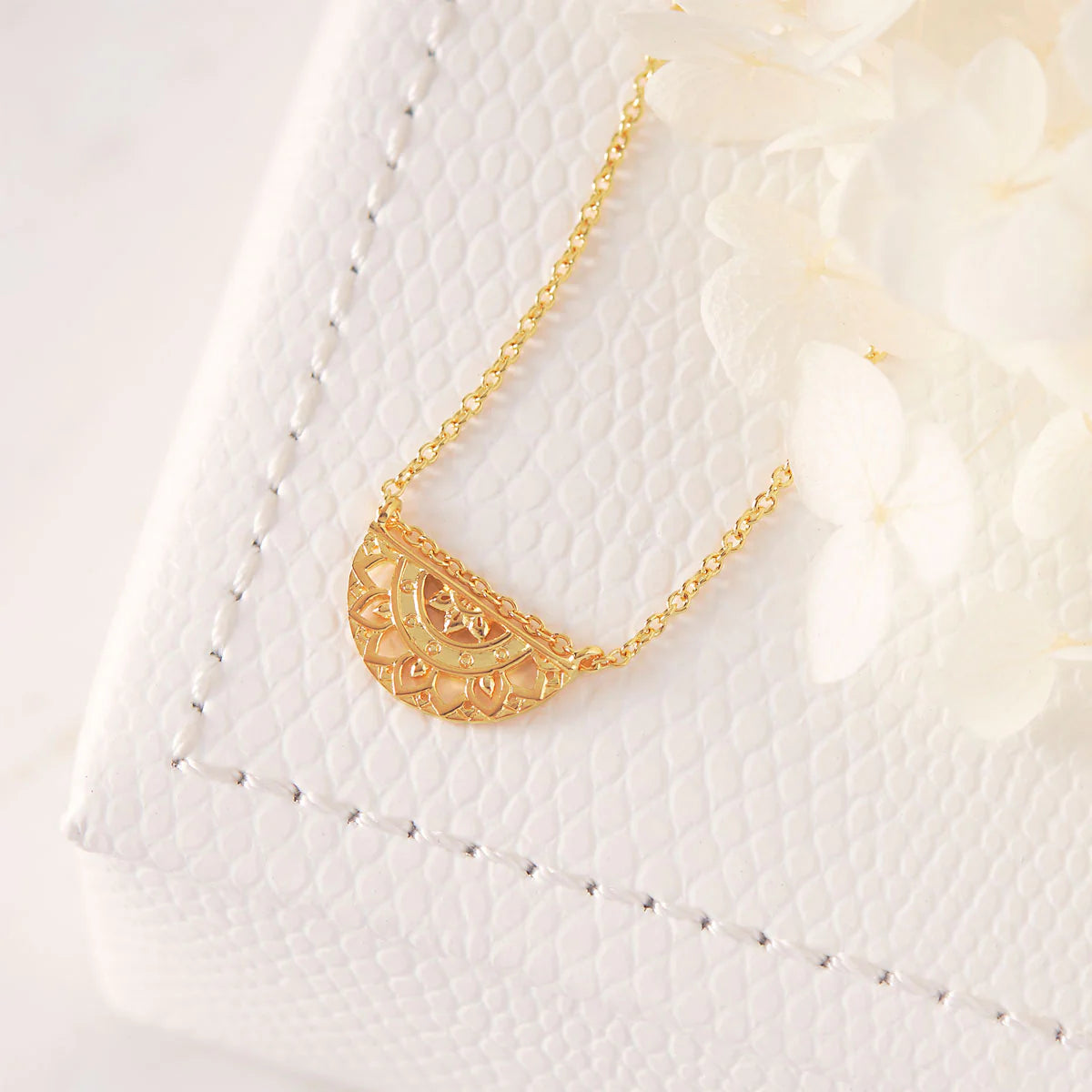 Dainty Mandala Necklace Gold
