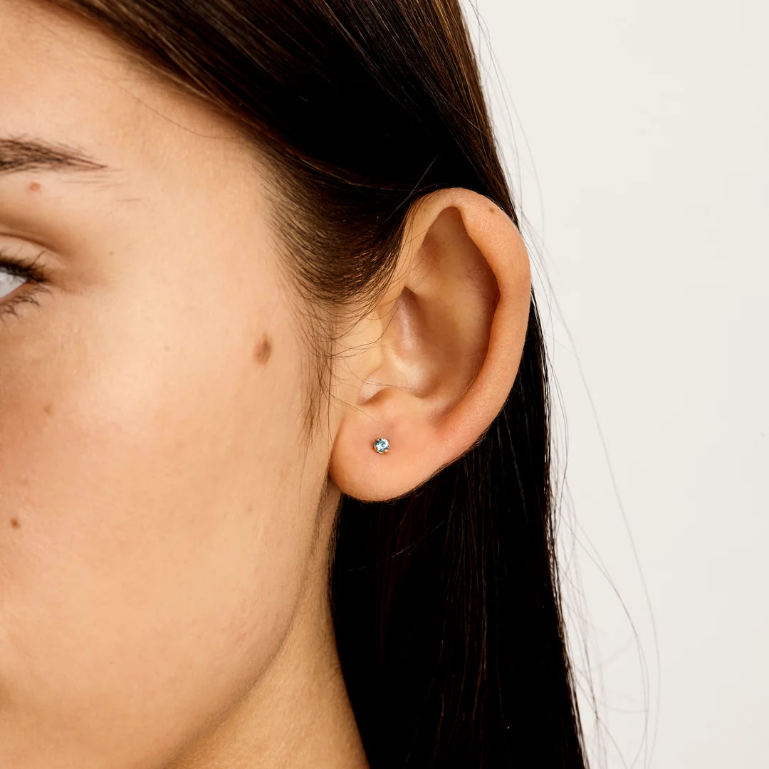 Delicate Aquamarine Studs Gold
