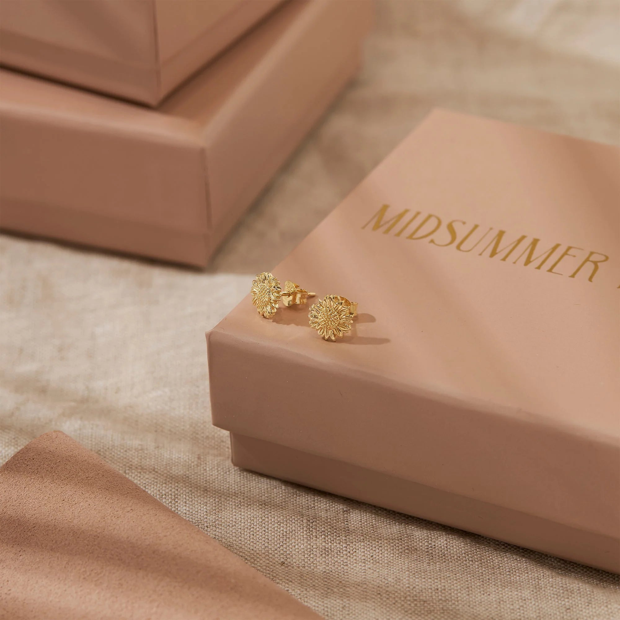 Wild Sunflower Studs Gold