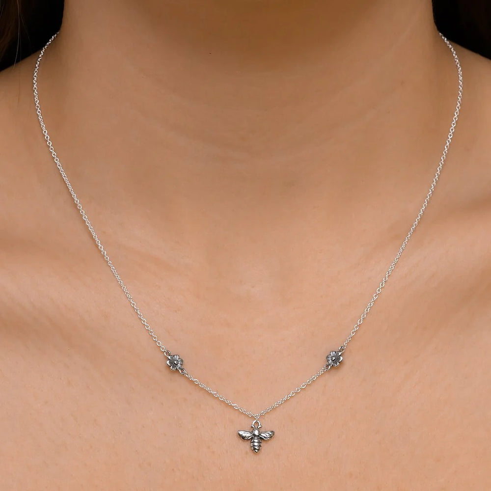 Meant To BEE Necklace Meant To BEE Necklace